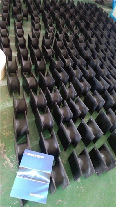 Uue disainiga kummikinnitused teile